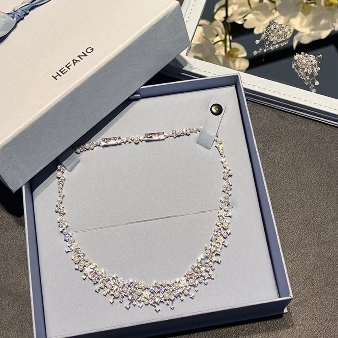 Necklace jewelry, no box, J23 14