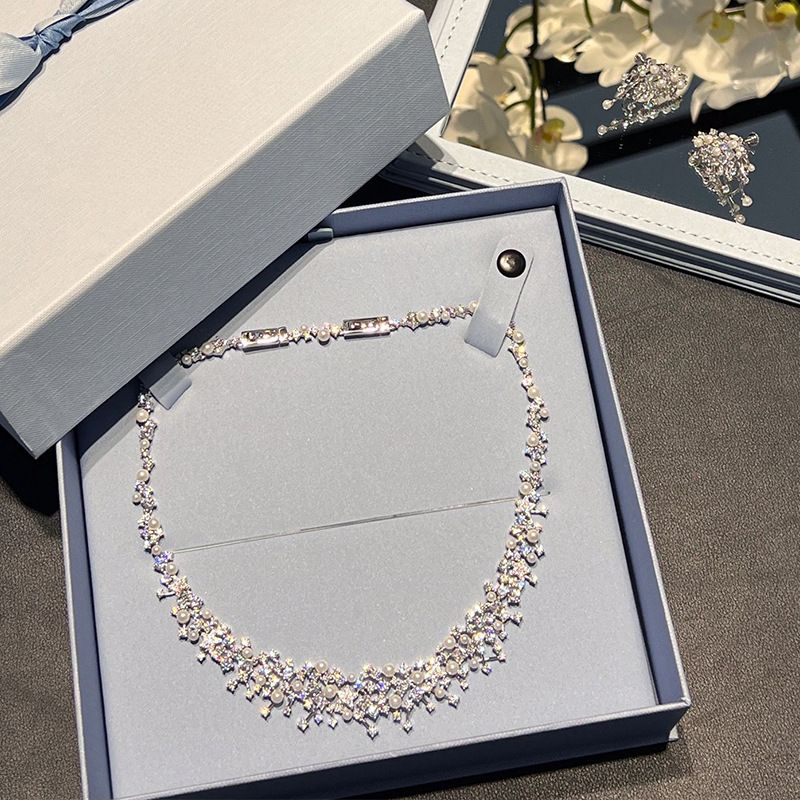 Necklace jewelry, no box, J23 14